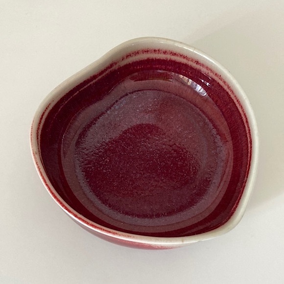 Heart shaped Studio Pottery Signed Trinket Dish Decorative Bowl Valentine Love - Picture 2 of 11